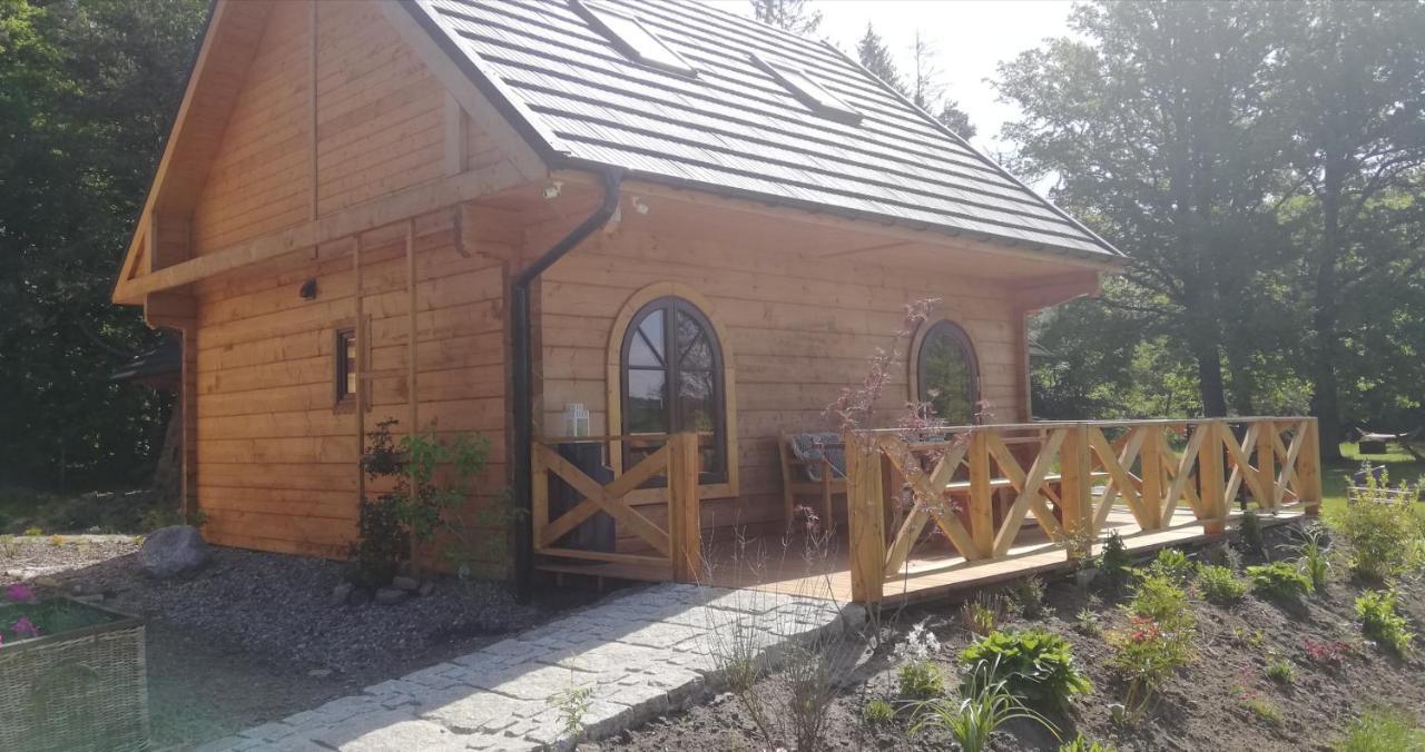 Woodorf Drewnem Uslane - Domki Z Bala Nad Rzeka Slupia Wsrod Pol I Lasow Z Chata Grillowa, Ogniskiem I Placami Zabaw Dla Dzieci Устка Екстер'єр фото